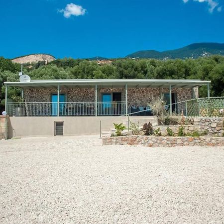 Villa Afrato Calma In Trapezaki-Private Pool -2 Br トラペザキ エクステリア 写真