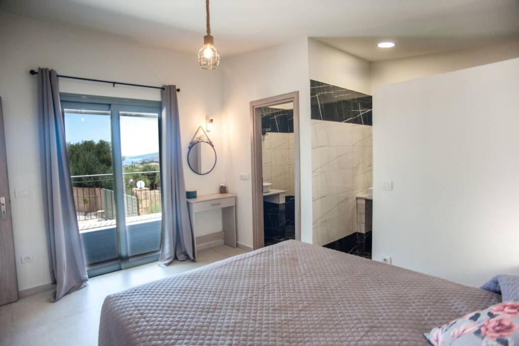 Villa Afrato Calma In Trapezaki-Private Pool -2 Br トラペザキ エクステリア 写真